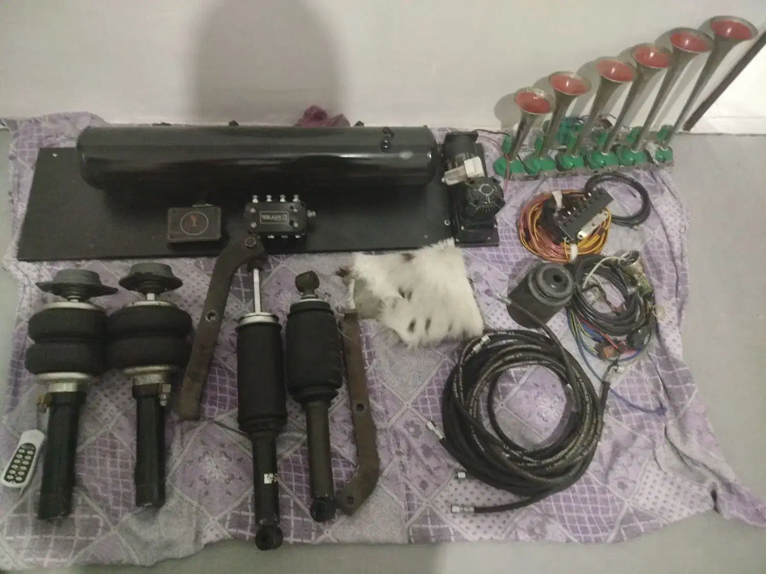 پنوماتیک پژو|قطعات یدکی و لوازم جانبی|بهارستان, |دیوار