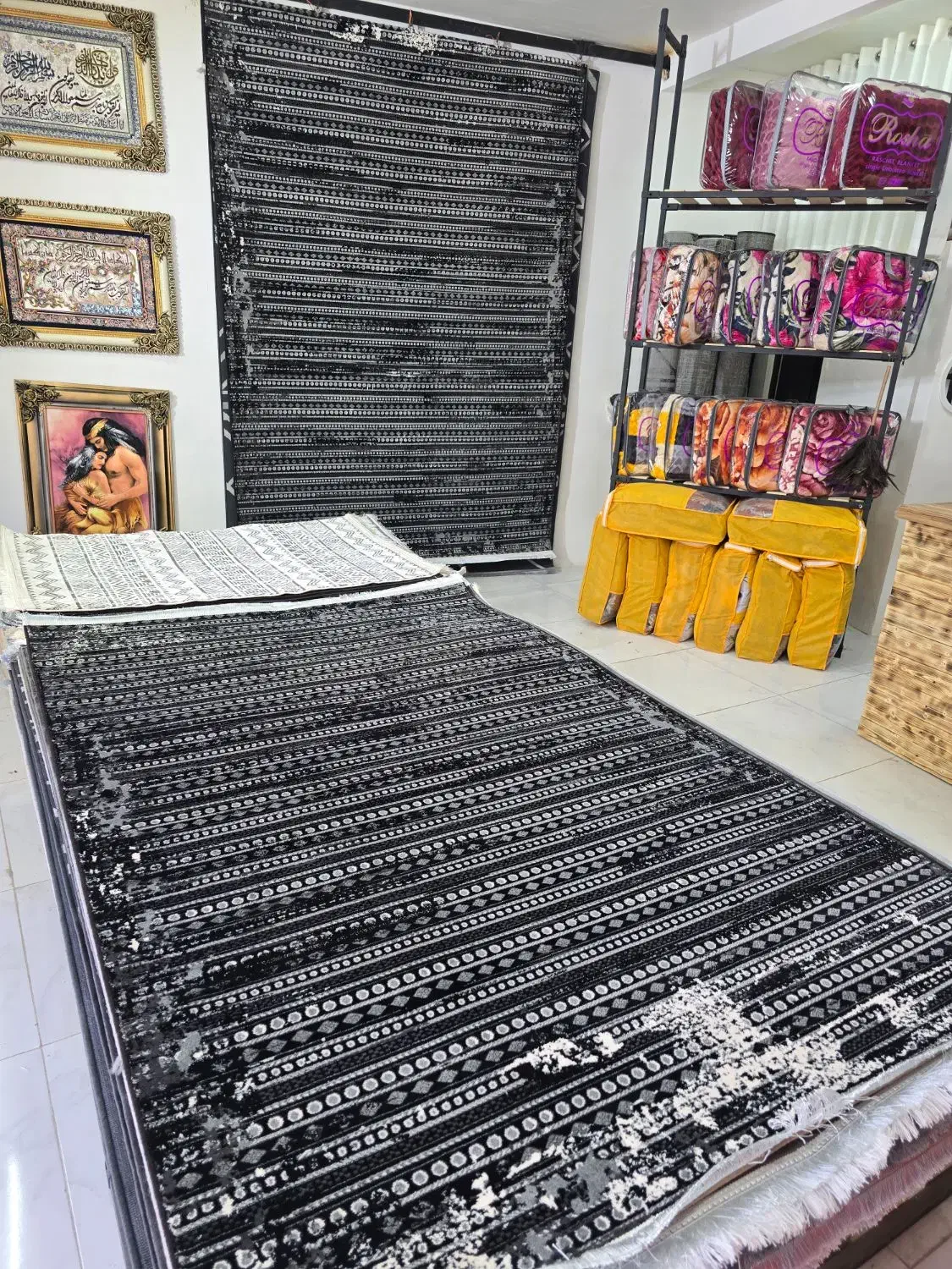 قالیچه ست ۶ و ۴ متری مه گل آرا کد ۱۱۱|گلیم، جاجیم، گبه|مشهد, کشف|دیوار