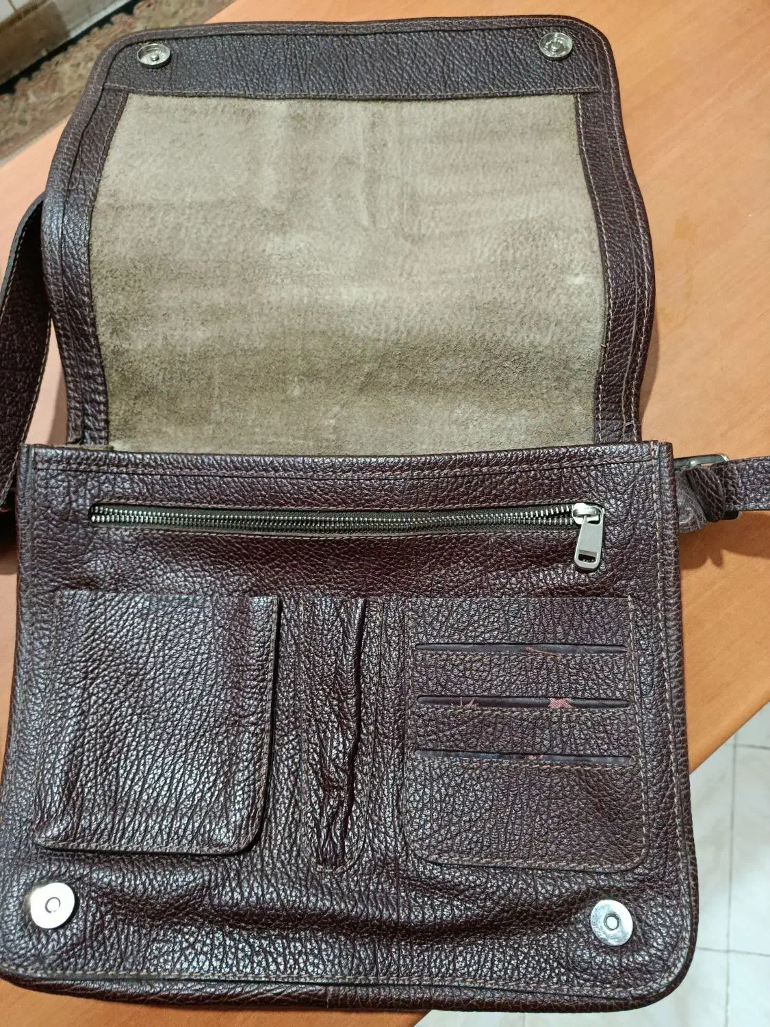 نوین چرم|کیف، کفش، کمربند|تهران, شهرک شهید باقری|دیوار