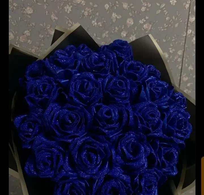 گل رز ربانی|گل مصنوعی|میامی, |دیوار