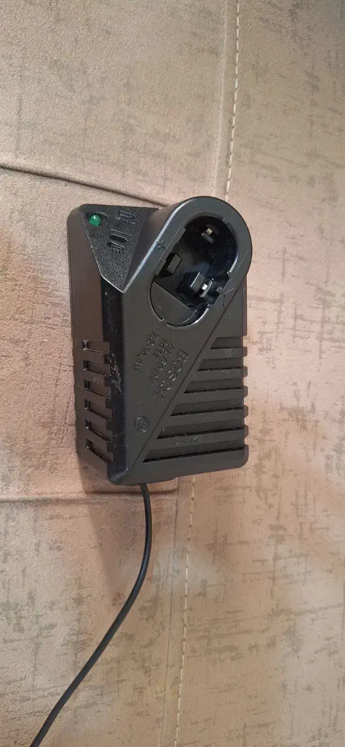 شارژر دریل شارژی بوش|ابزارآلات|اهواز, فرهنگ شهر|دیوار