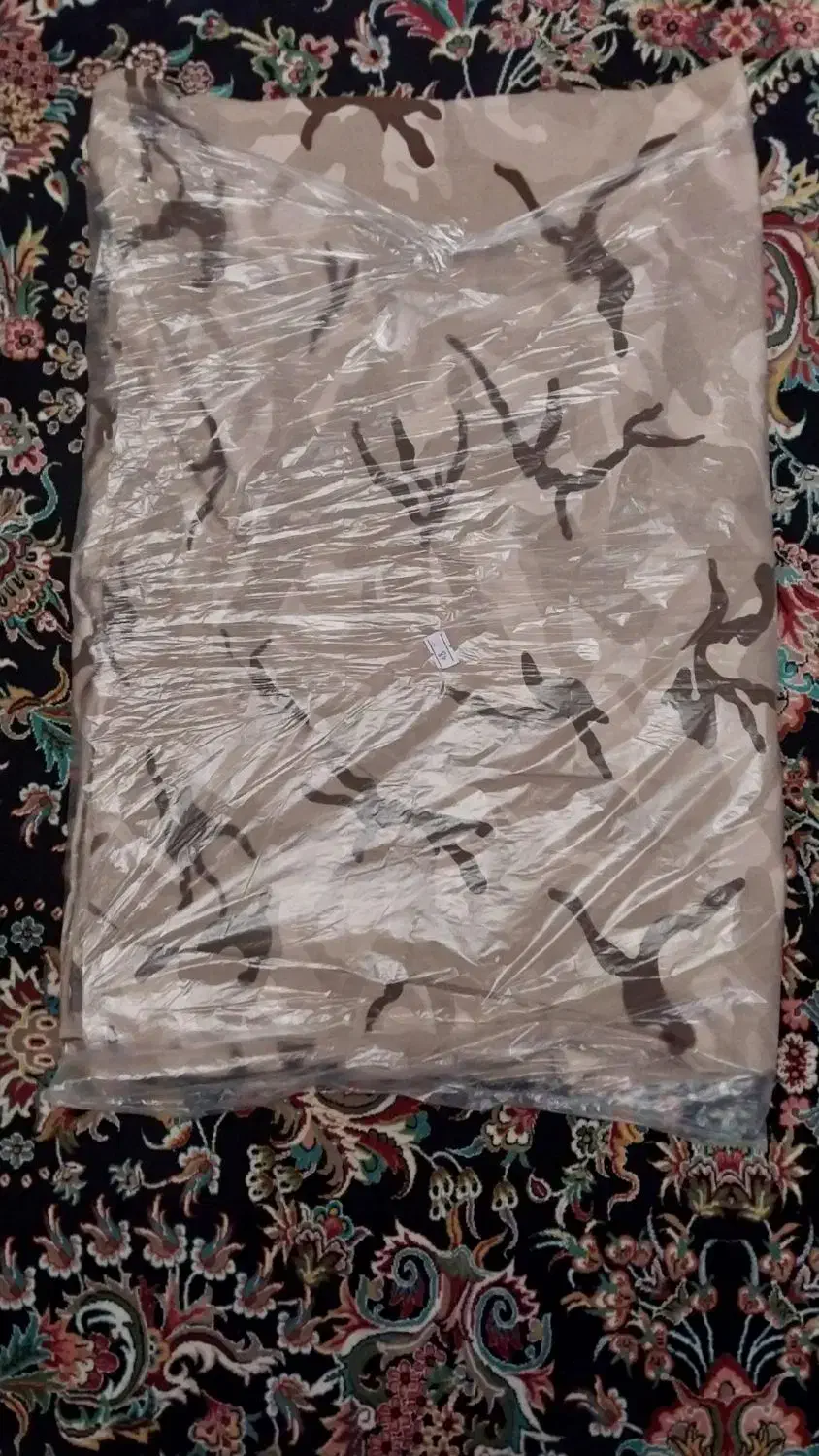 لباس سربازی سپاه|لباس|اندیشه, اندیشه فاز ۳|دیوار