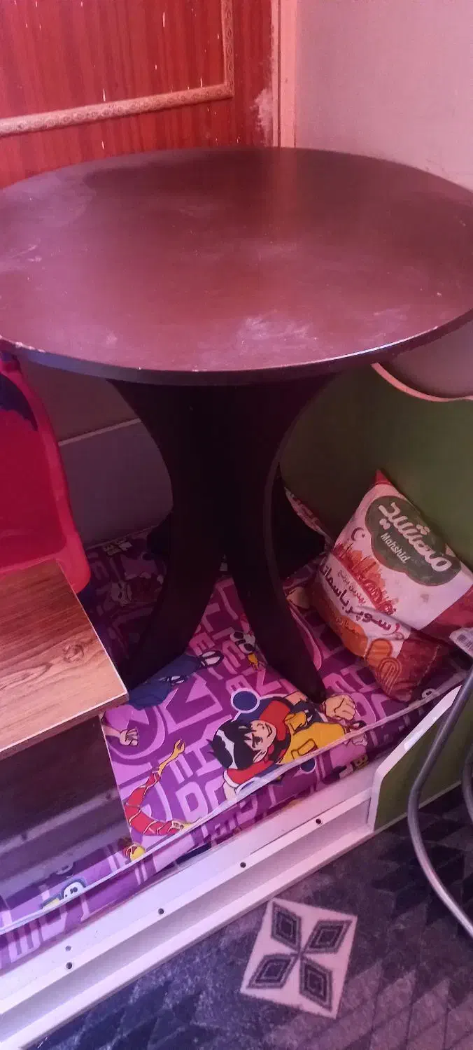 میز خاطره چوبی قهوه ای سوخته|میز و صندلی غذاخوری|بروجرد, |دیوار