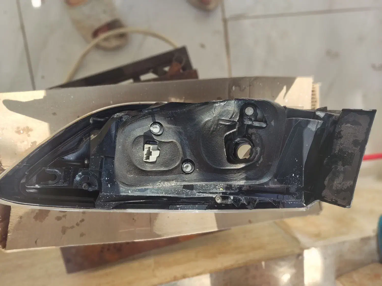 خطر عقب مزدا نیو اصلی|قطعات یدکی و لوازم جانبی|بومهن, |دیوار