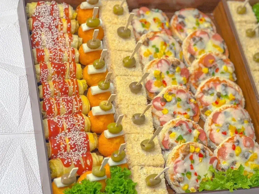 استخدام و اموزش فینگرفود فسفود آشپزی و انواع کباب|استخدام خدمات فروشگاه و رستوران|مشهد, احمدآباد|دیوار