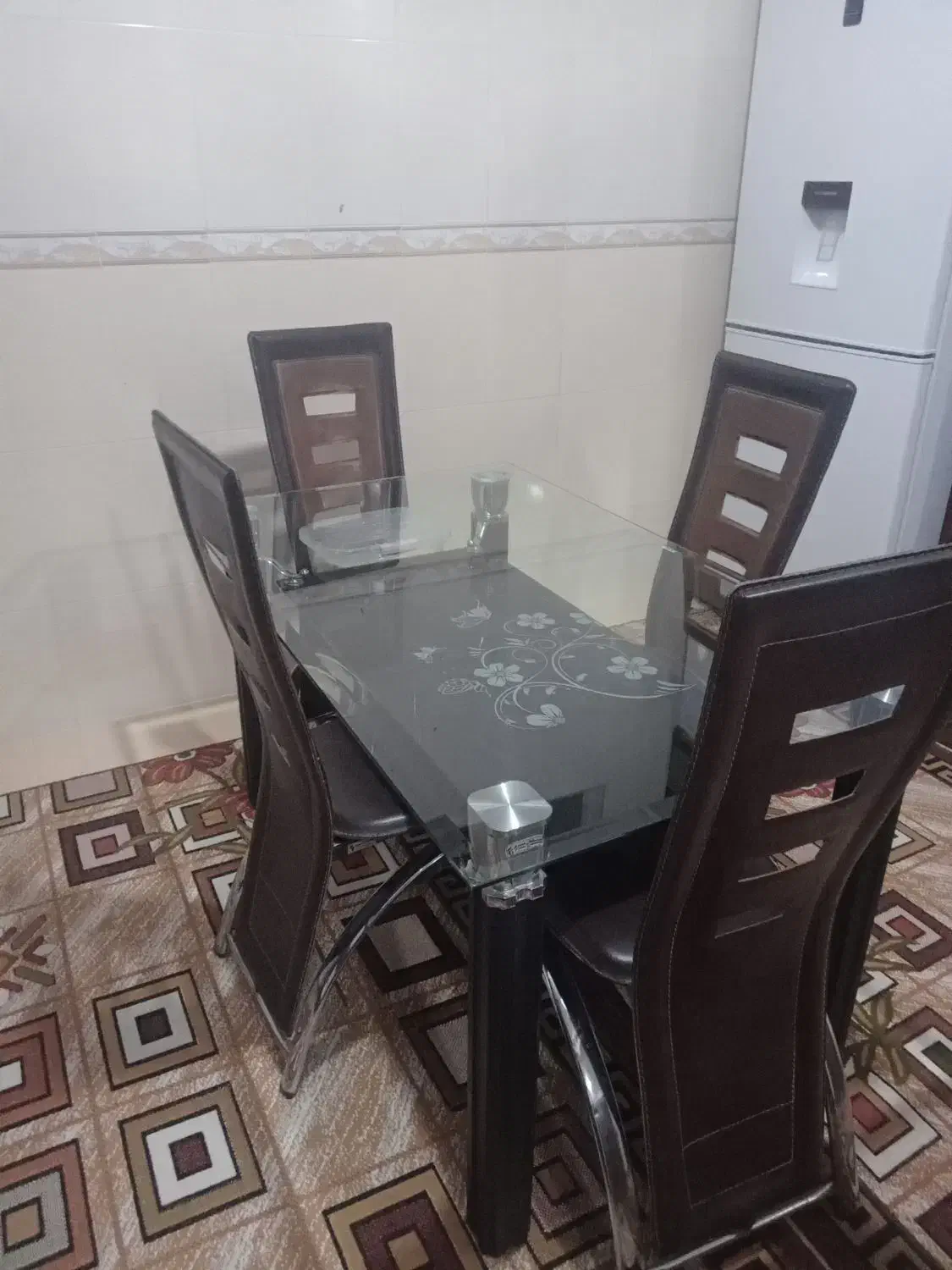 غذاخوری ۴نفره|میز و صندلی غذاخوری|دورود, |دیوار