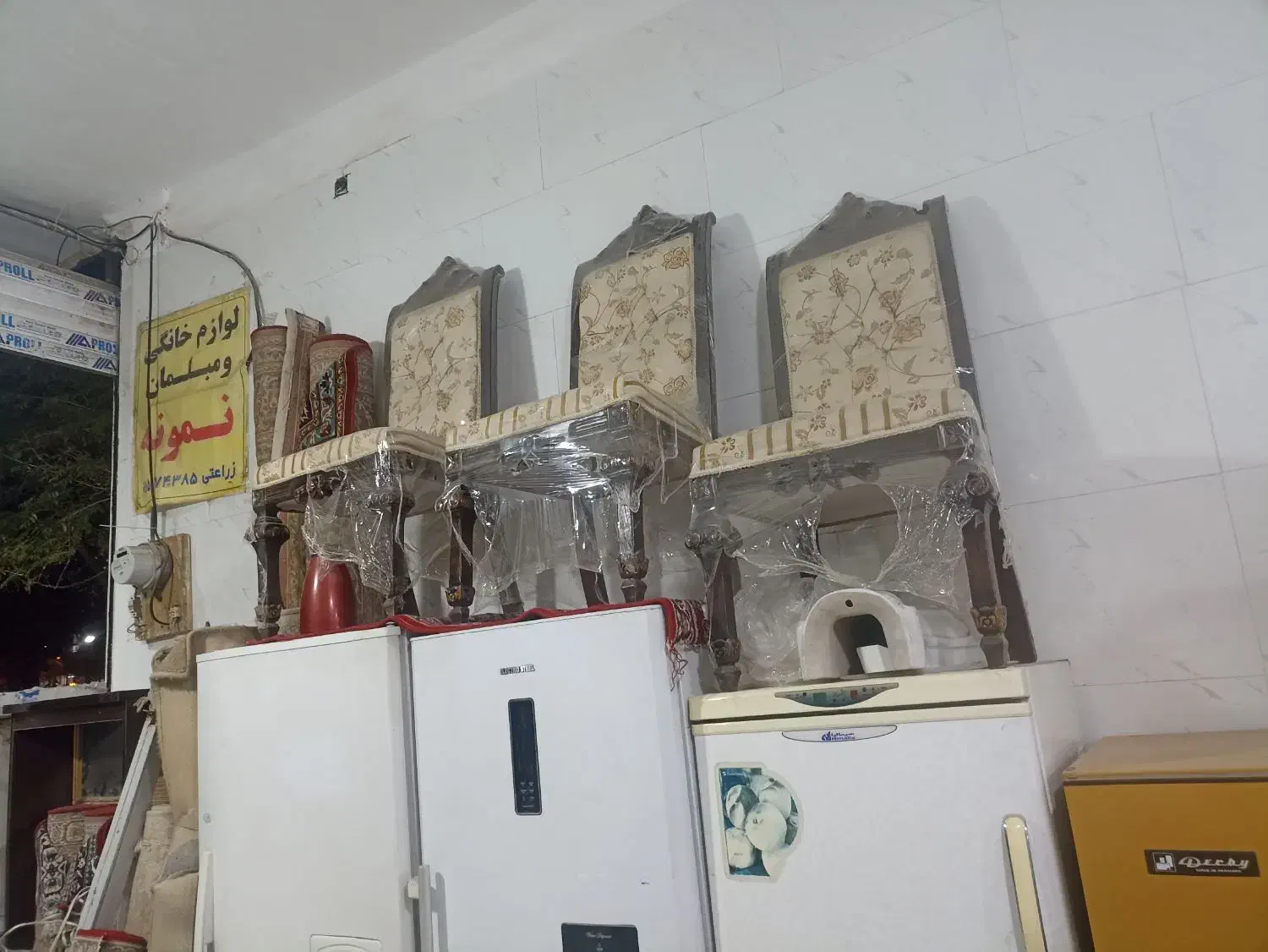 8عدد صندلی مبلی|مبلمان خانگی و میز عسلی|سبزوار, طبرسی (جعفرآباد)|دیوار