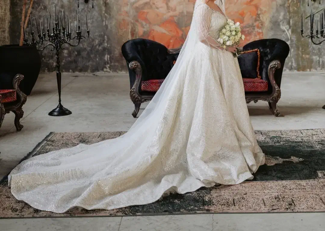 لباس عروس عربی|لباس|ورامین, ورامین|دیوار