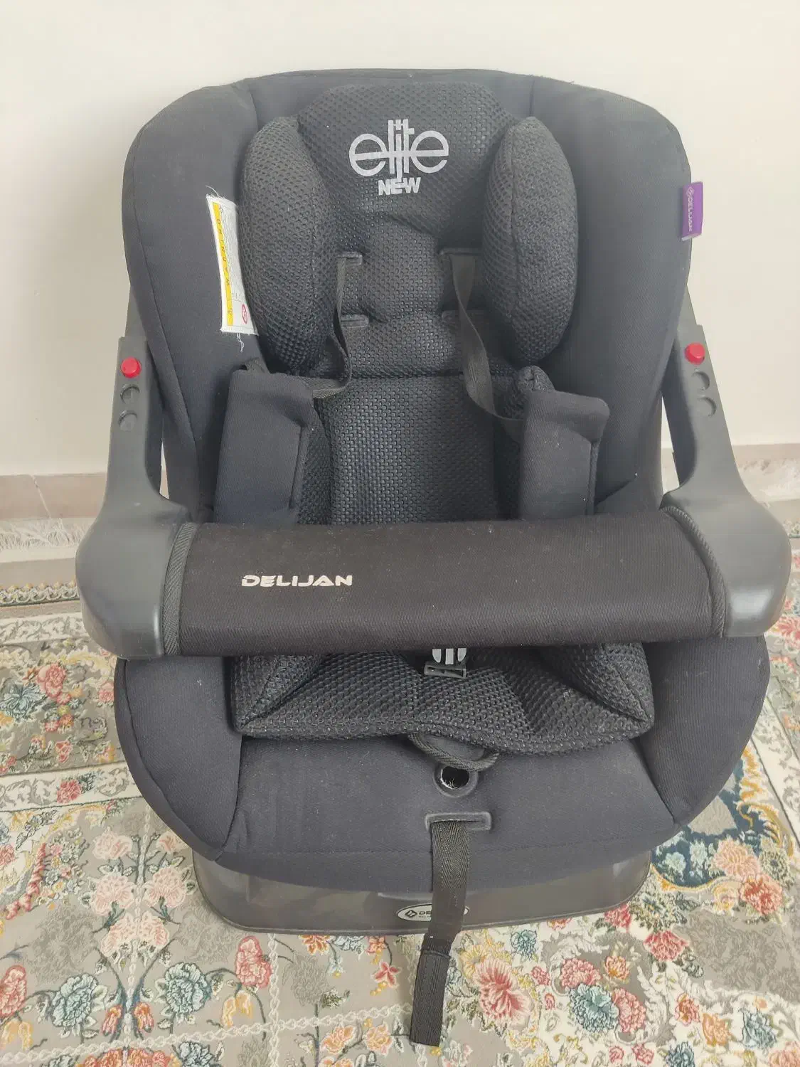 صندلی کودک|تخت و صندلی بچه|سنندج, |دیوار