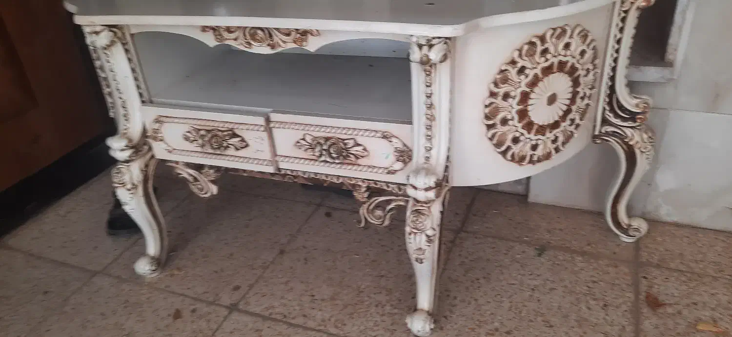 بوفه و میز تلویزیون در حد نومهدیشهر|بوفه، ویترین، کنسول|سمنان, |دیوار