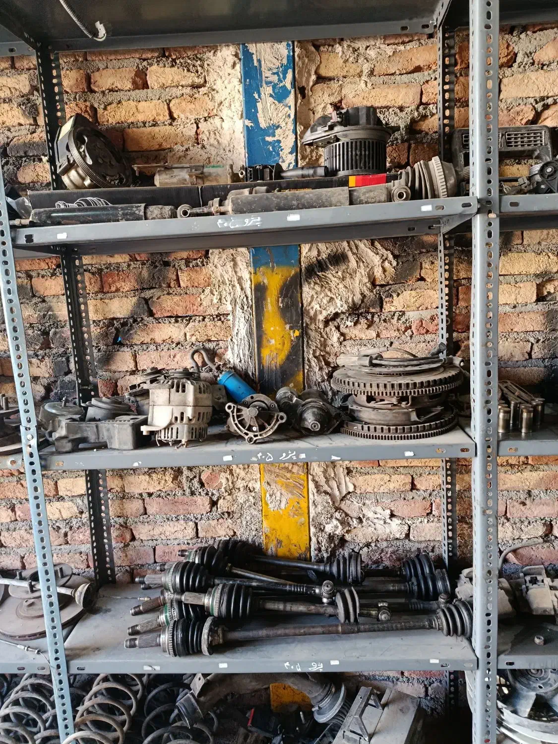 قطعات خودرو وسایل استوک|قطعات یدکی و لوازم جانبی|باسمنج, |دیوار