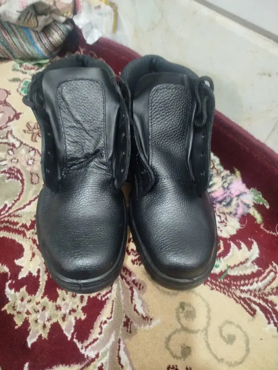 کفش نو نو|کیف، کفش، کمربند|قم, باغ شریفی|دیوار