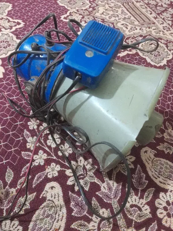 فروش یک عددبلندگوی میوه فروشی ویک لیتری گریس نسوز|ابزارآلات|کرج, خرمدشت|دیوار