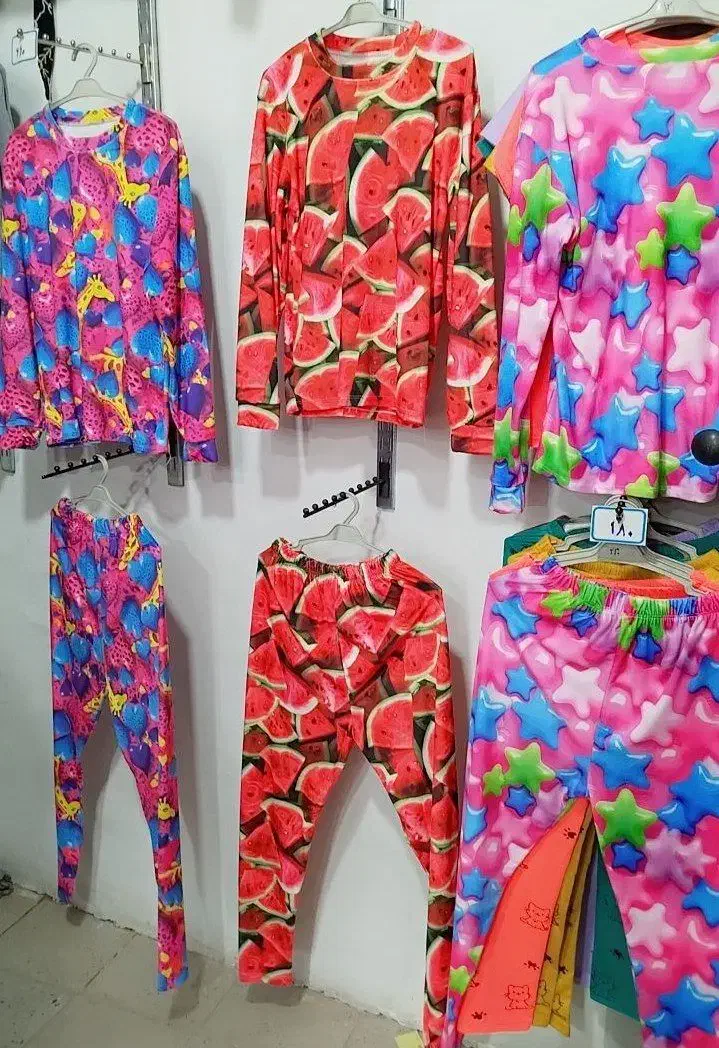 لباس زنانه بچگانه|لباس|قروه, |دیوار