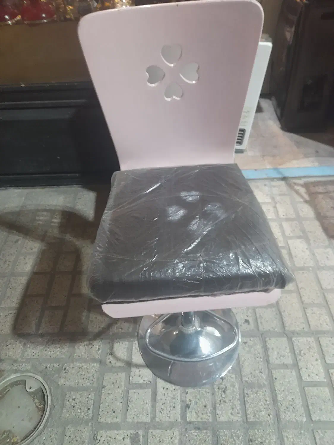 صندلی اوپنی|صندلی و نیمکت|مشهد, صیاد شیرازی|دیوار