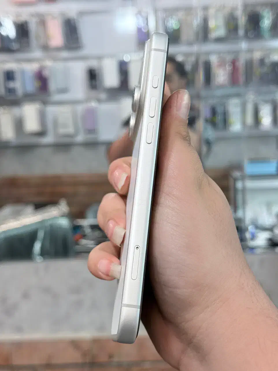 17 pro max|موبایل|رشت, باهنر|دیوار