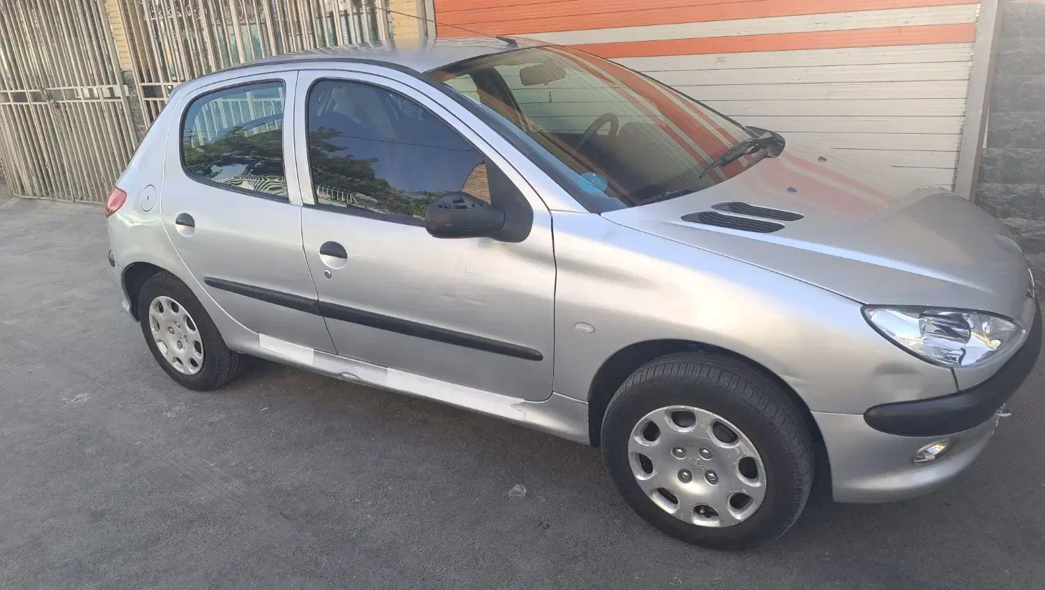 ماشین ۲۰۶ تیپ ۲|خودرو سواری و وانت|اصفهان, خواجه عمید|دیوار