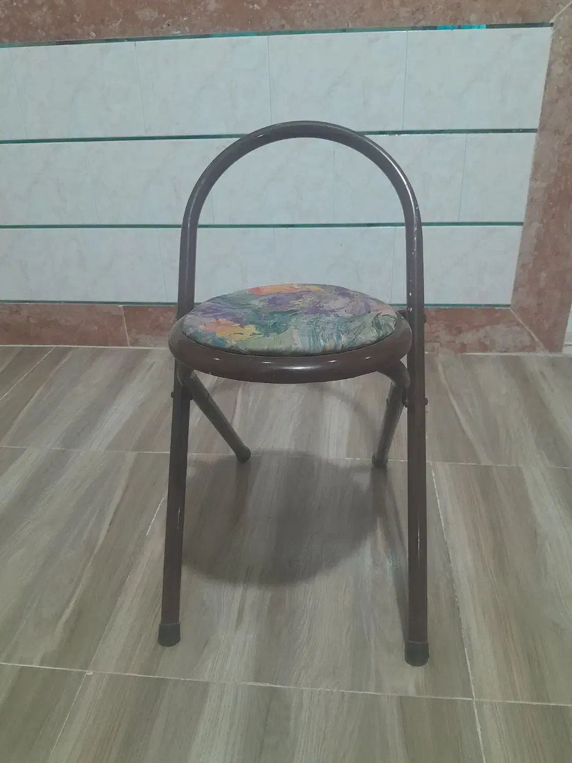 حراج صندلی تاشو شیک در حد نو|صندلی و نیمکت|کرمانشاه, |دیوار