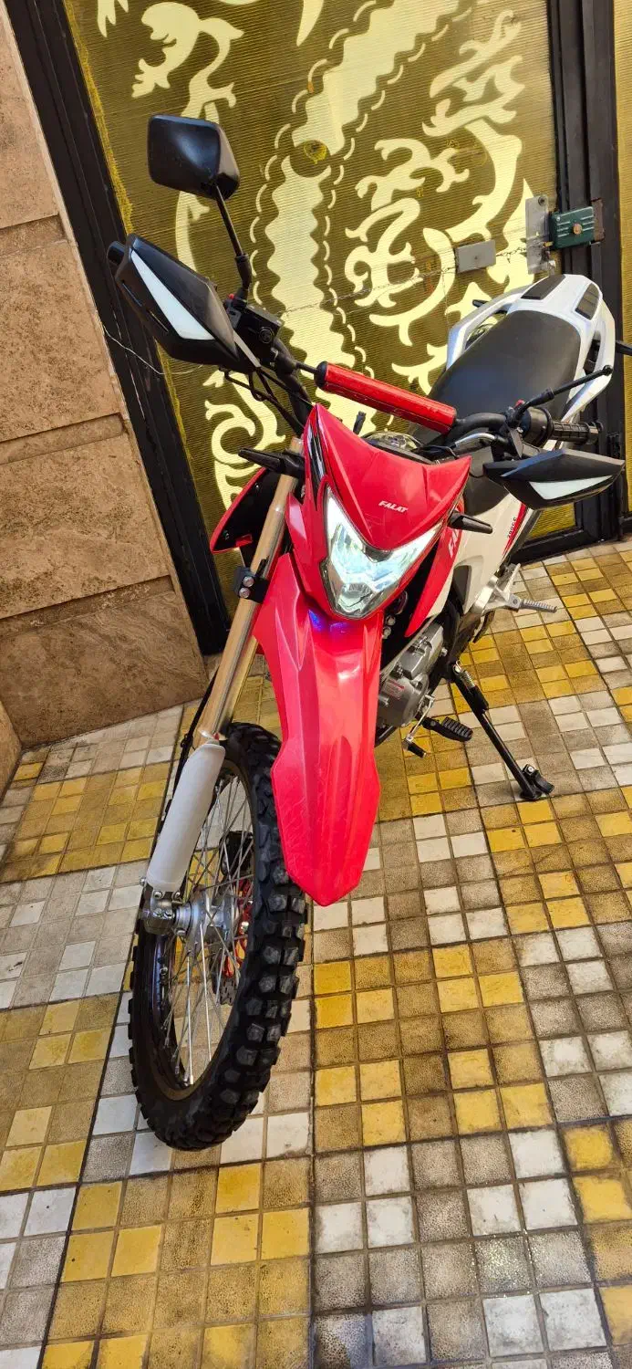 فلات سی آر اف ۲۰۰|موتورسیکلت|سنندج, |دیوار