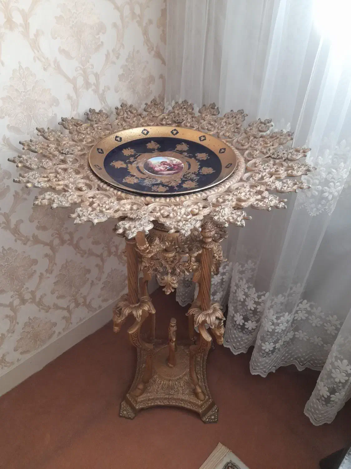 ظرف میوه برنز پایه دار|ظروف سرو و پذیرایی|ری, فیروزآبادی|دیوار