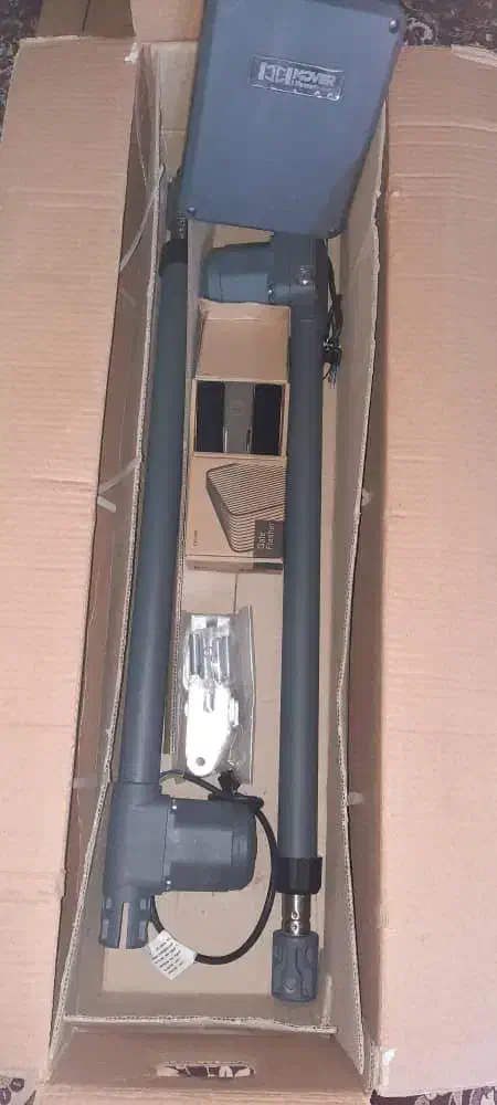 درب برقی جک|مصالح و تجهیزات ساختمان|شیراز, ترمینال باربری|دیوار