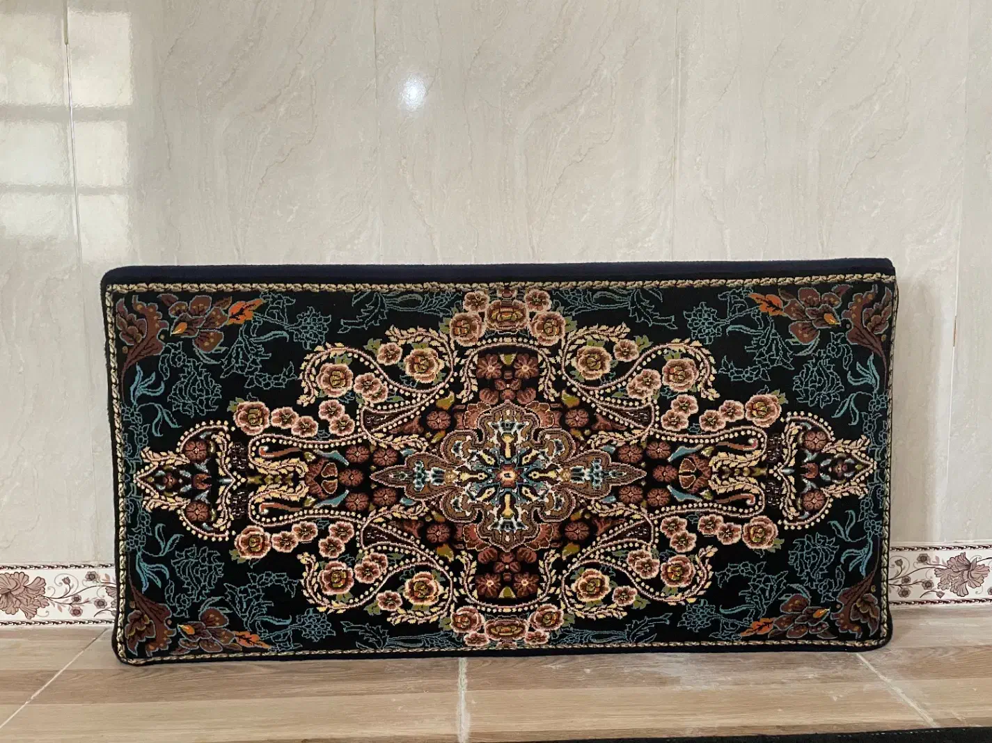 پشتی|پشتی|سرپل ذهاب, |دیوار