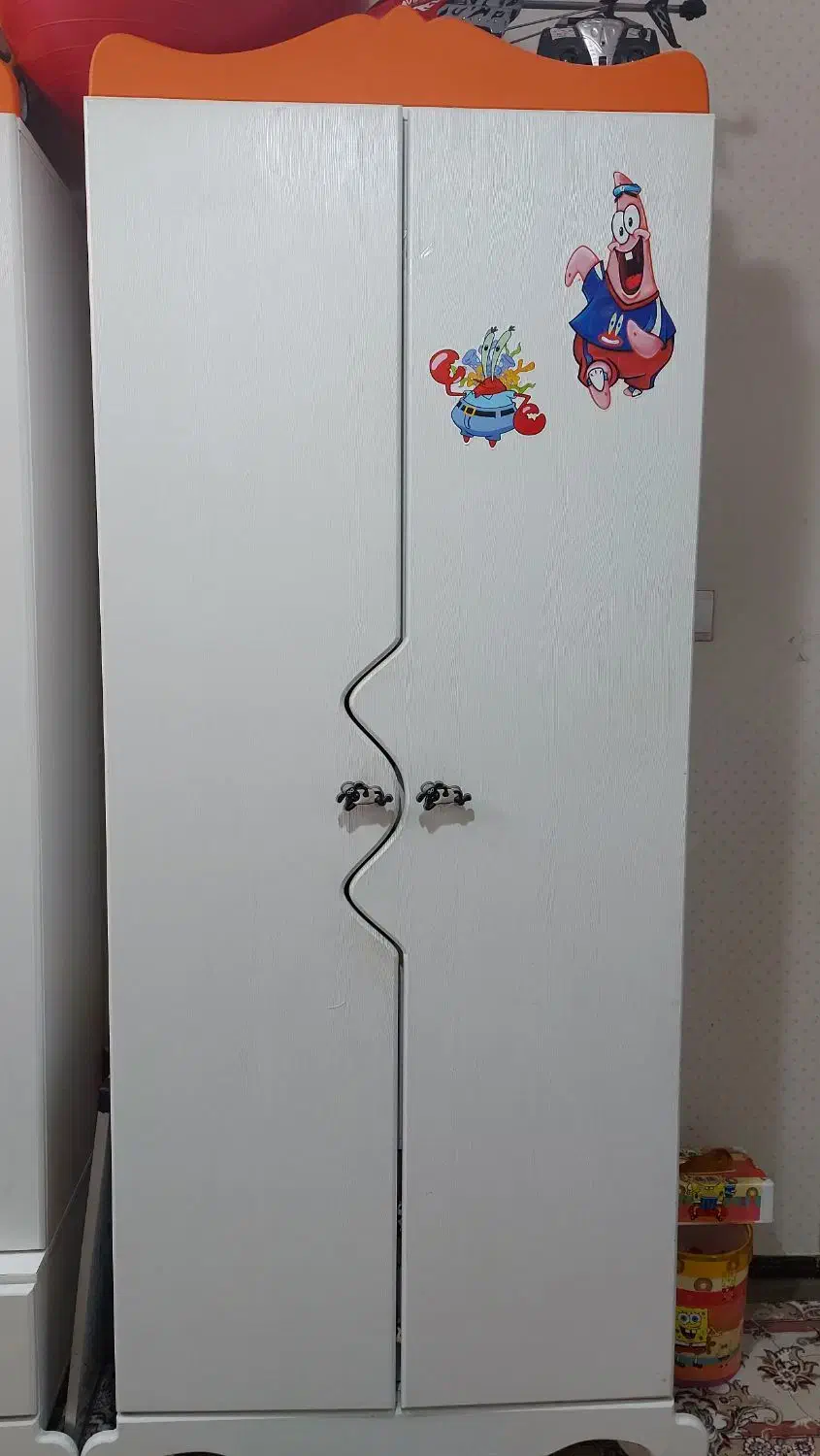 تخت و کمد کودک|تخت و سرویس خواب|بیرجند, |دیوار