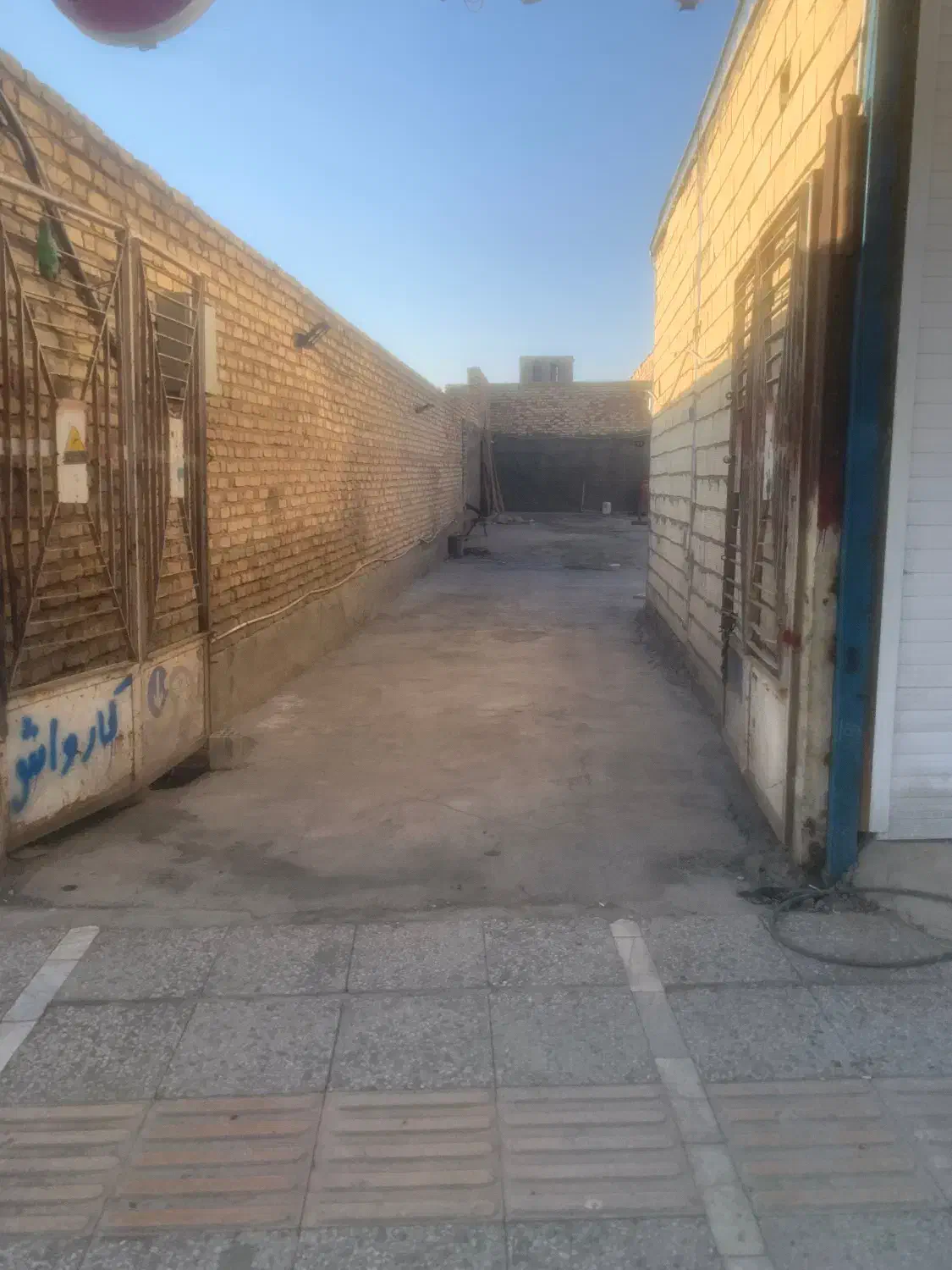 اجاره کارواش با تمام تجهیزات کامل وسط شهر|اجارهٔ مغازه و غرفه|سیرجان, |دیوار