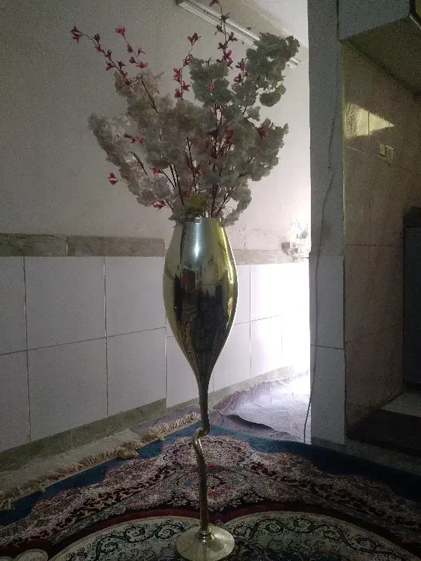 گلدون|گل مصنوعی|قدس, شهرقدس|دیوار