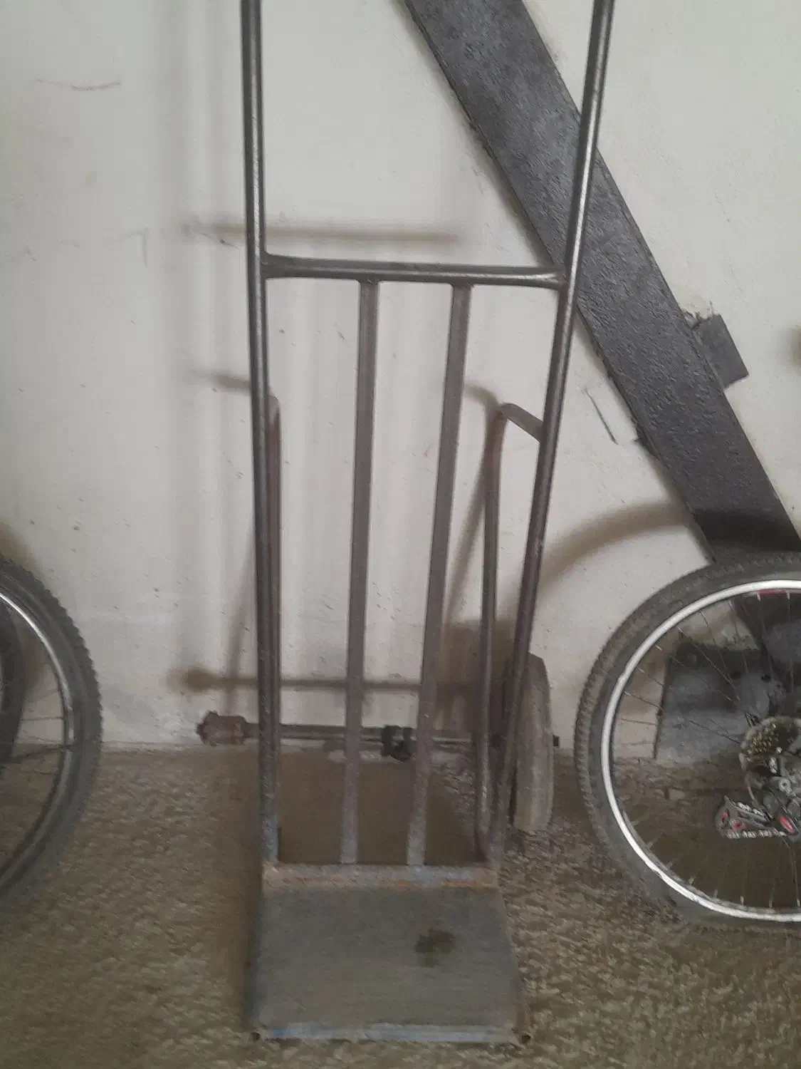 گاری|ابزارآلات|کاکاوند, |دیوار