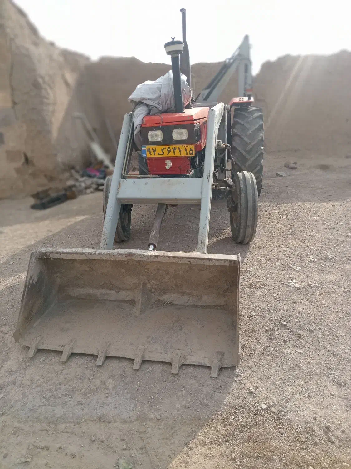 تراکتور سام ایتالیا|خودرو سنگین|میانه, |دیوار