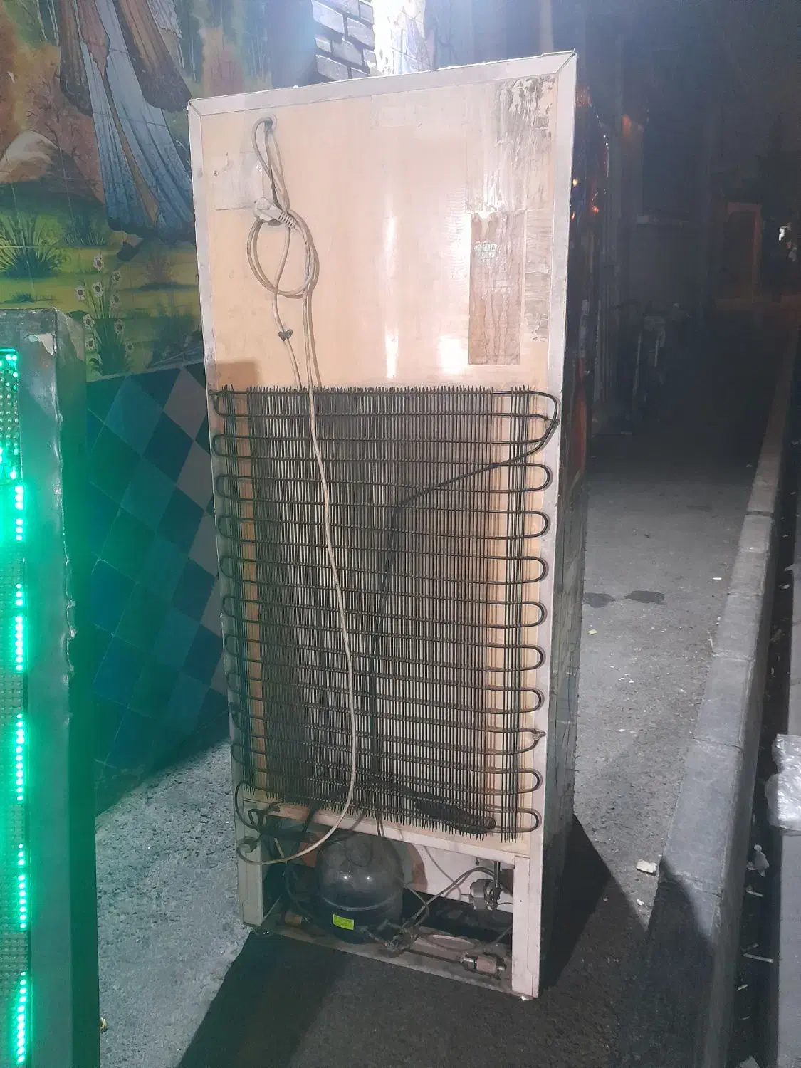 یخچال فریزر|فروشگاه و مغازه|تهران, فلسطین (میدان انقلاب)|دیوار