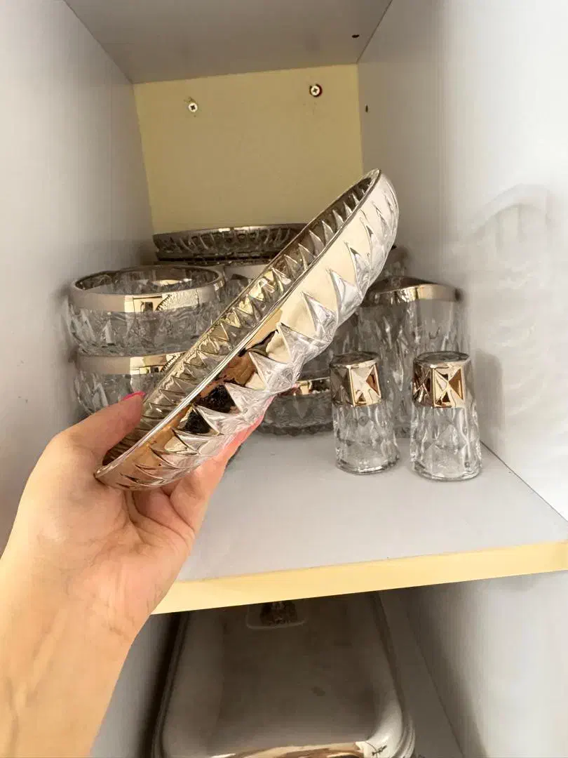 سرویس کریستال ۱۲نفره|ظروف سرو و پذیرایی|قرچک, میرزائی جنوبی|دیوار