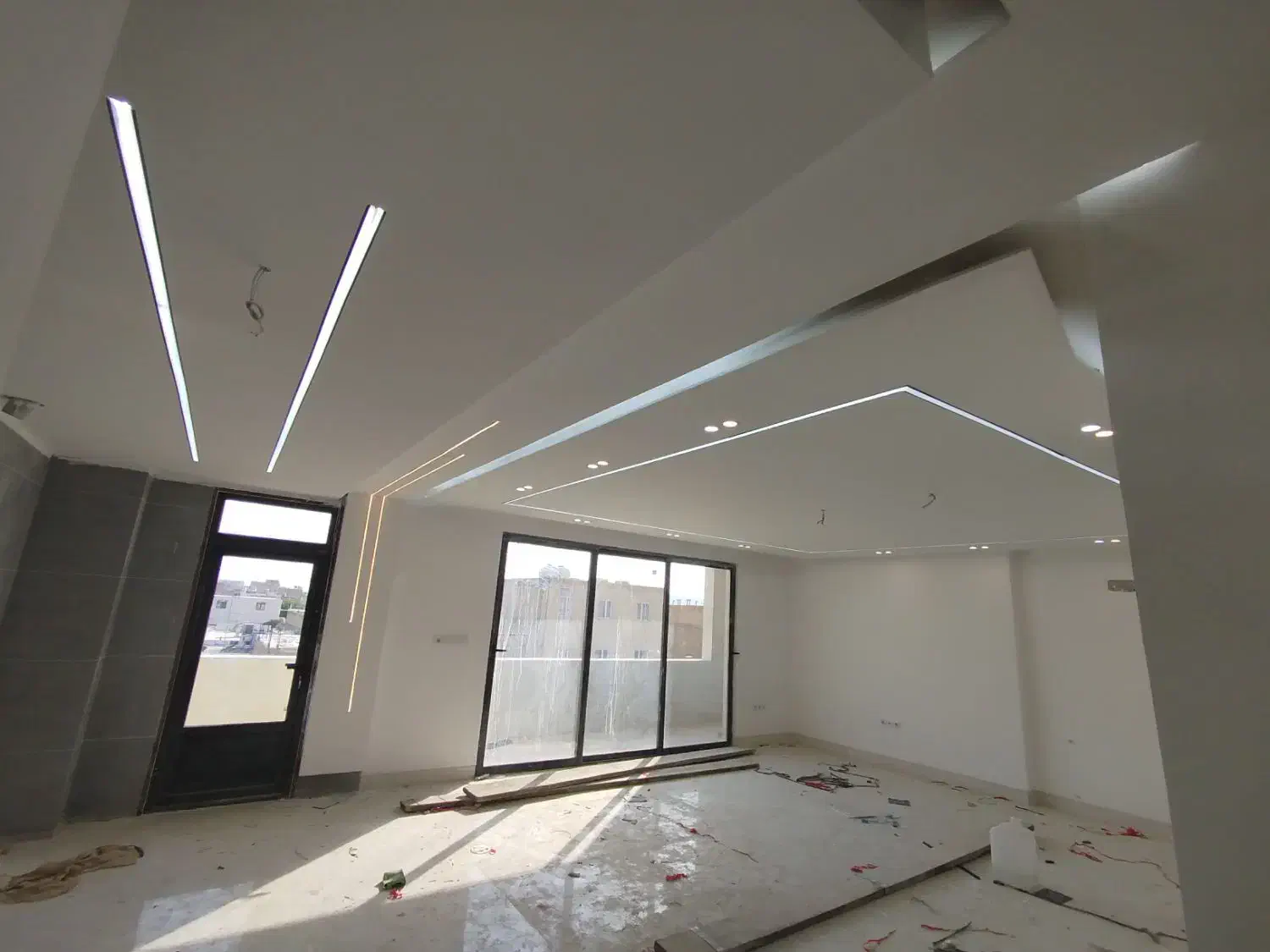 برقکار.نورپردازی.رفع اتصالی.آیفون تصویری.لاین نوری|خدمات پیشه و مهارت|مرودشت, دولت آباد|دیوار