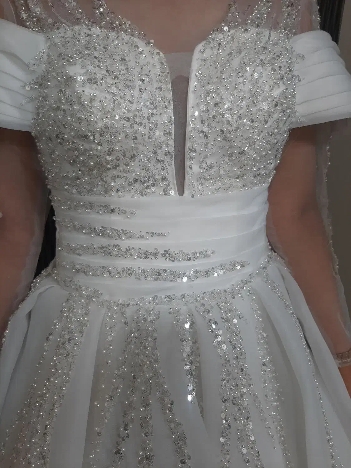 پوشش عروس|لباس|اصفهان, خانه اصفهان|دیوار