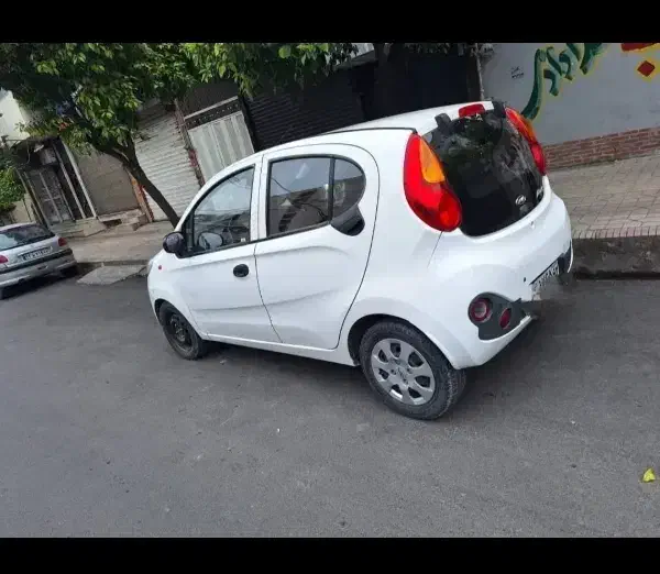 ام وی ام ۱۱۰ اس کامفورت|خودرو سواری و وانت|ساری, |دیوار