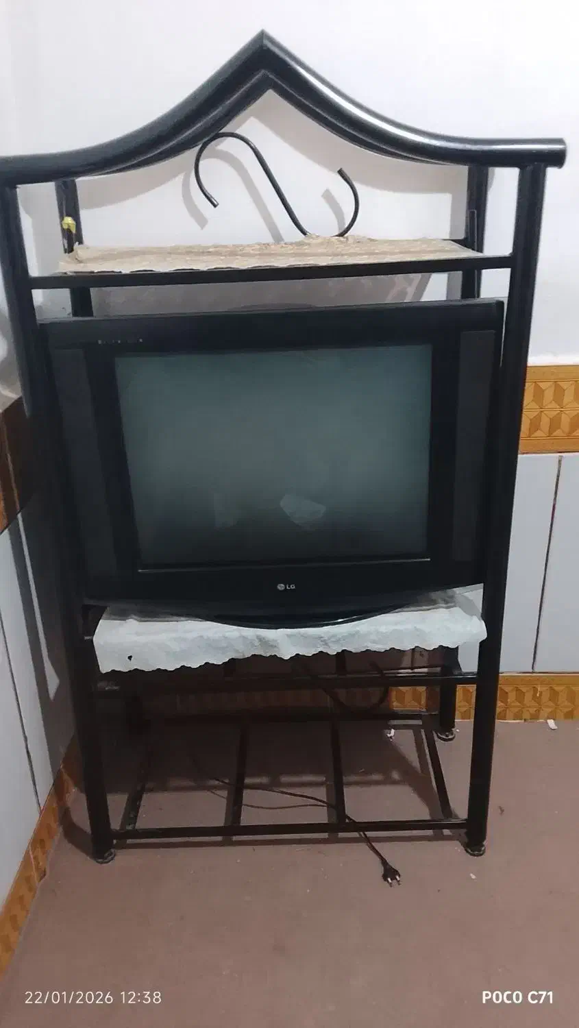 تلوزیون با میز|تلویزیون و پروژکتور|شادگان, |دیوار