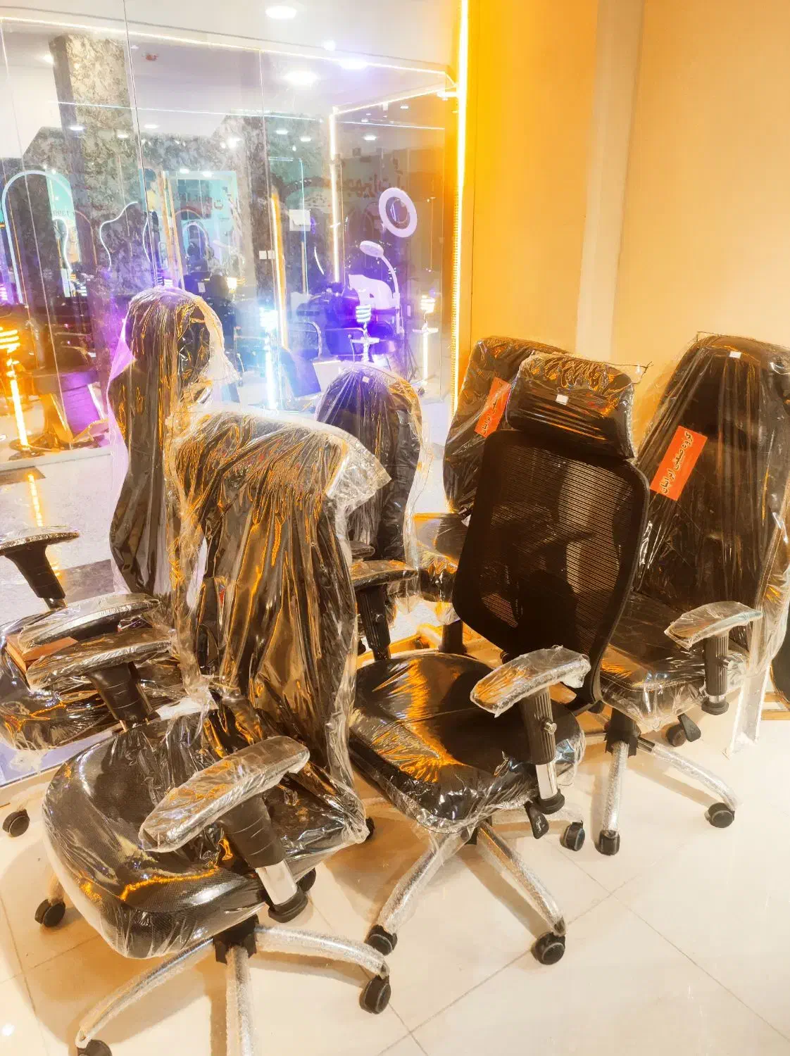 صندلی|صندلی و نیمکت|قشم, |دیوار