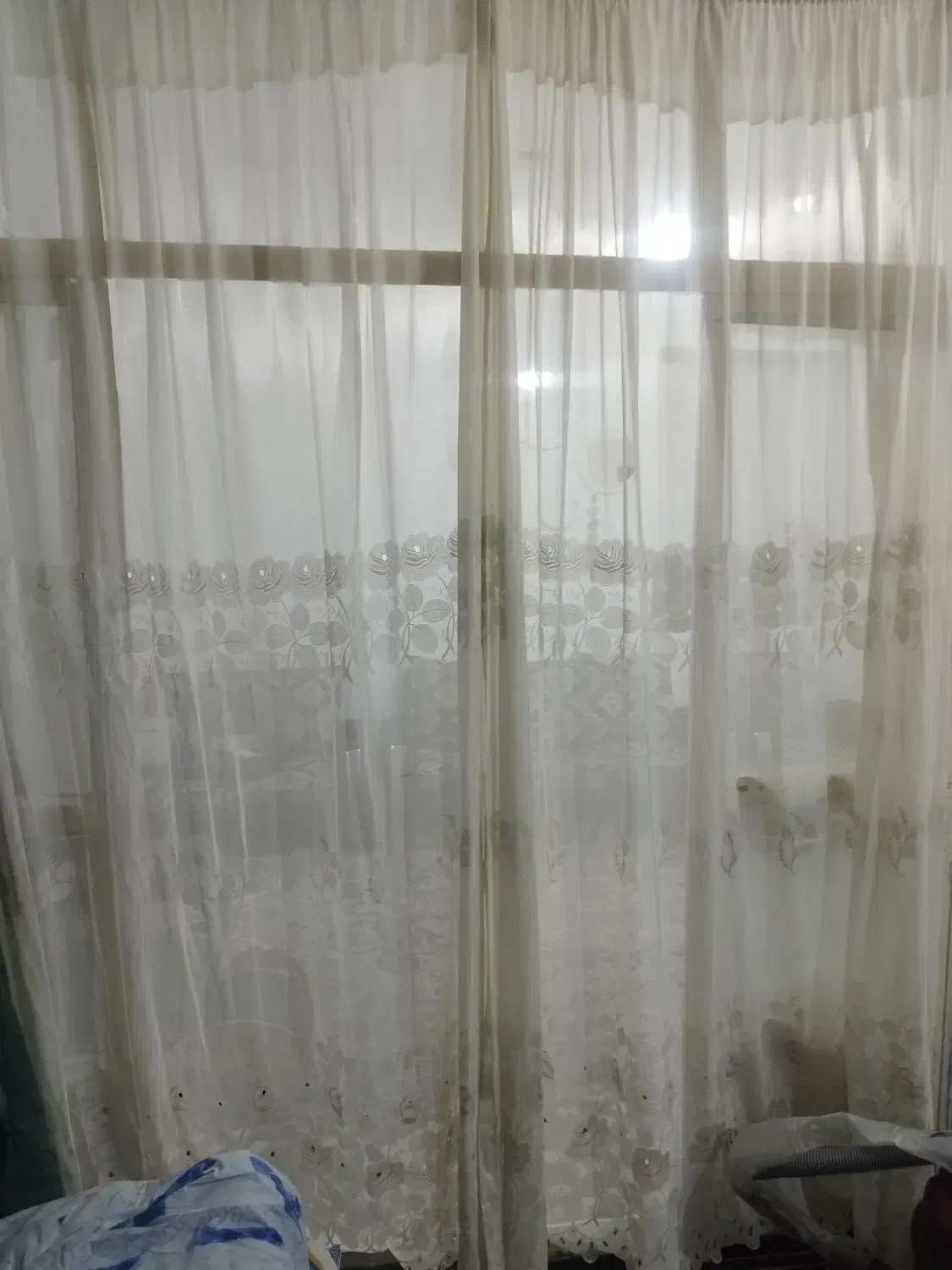 پرده حریربزرگ|پرده، رانر، رومیزی|فولادشهر, مسکن مهر فولادشهر|دیوار