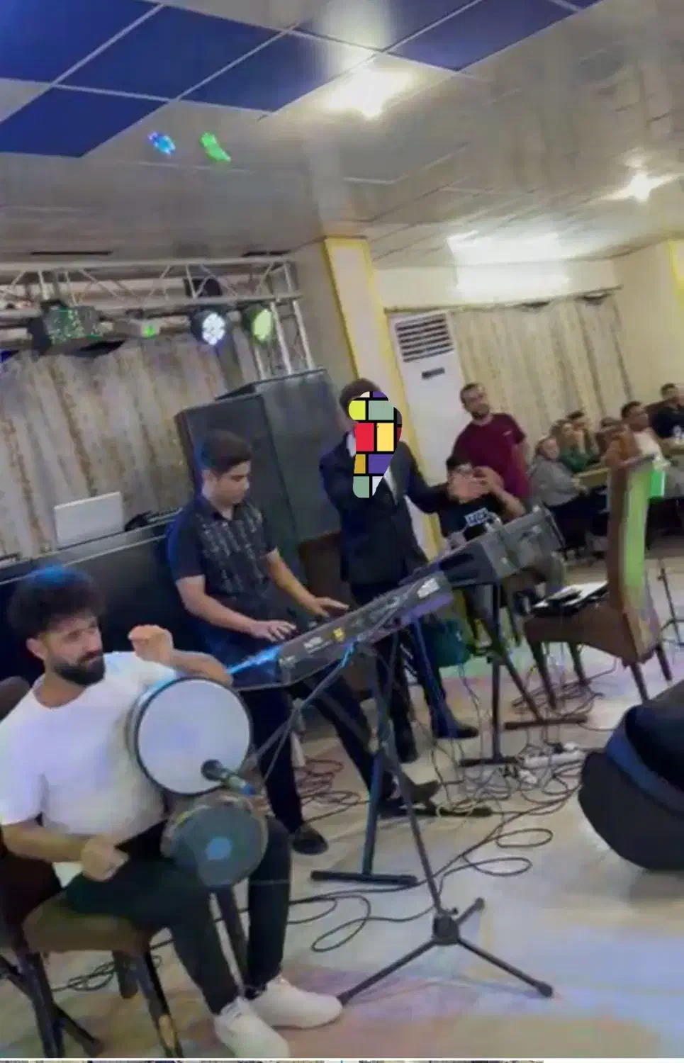 خواننده مجالس شاد فارسی.وغیره|خدمات پذیرایی، مراسم|اهواز, زیباشهر|دیوار