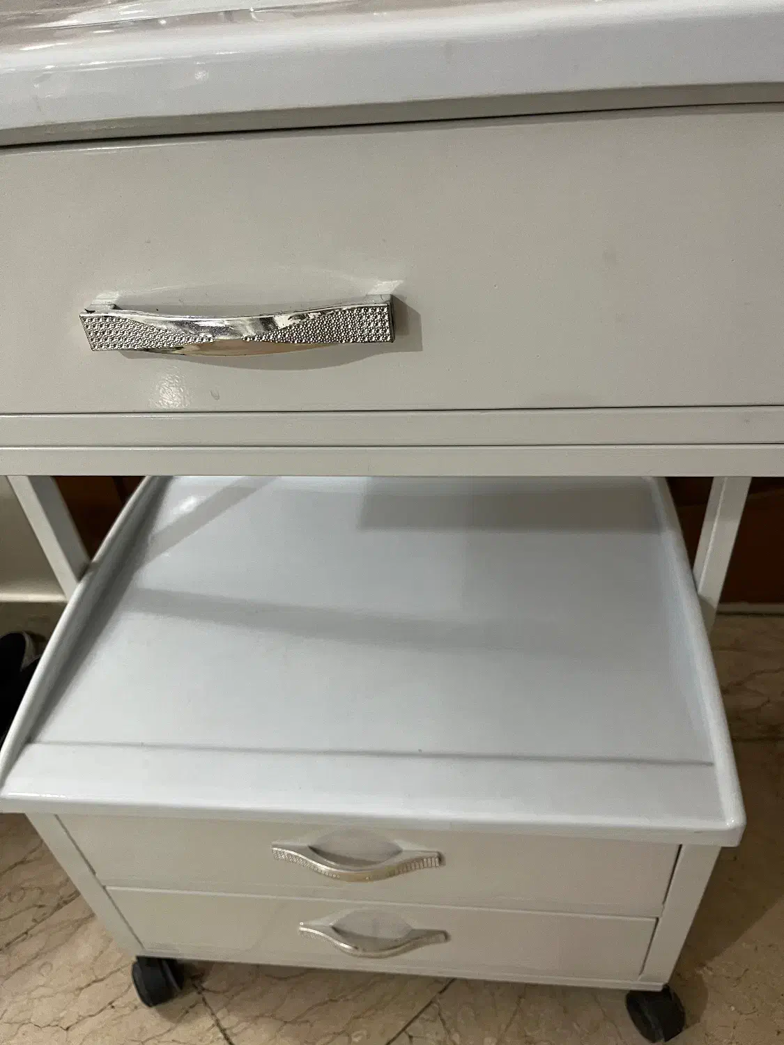 ترولی|آرایشگاه و سالن‌های زیبایی|تهران, پونک|دیوار