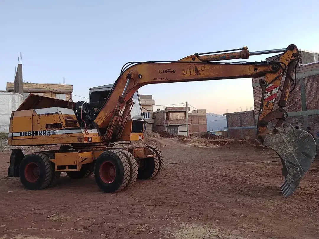 بیل مکانیکی  912|خودرو سنگین|سردشت, |دیوار