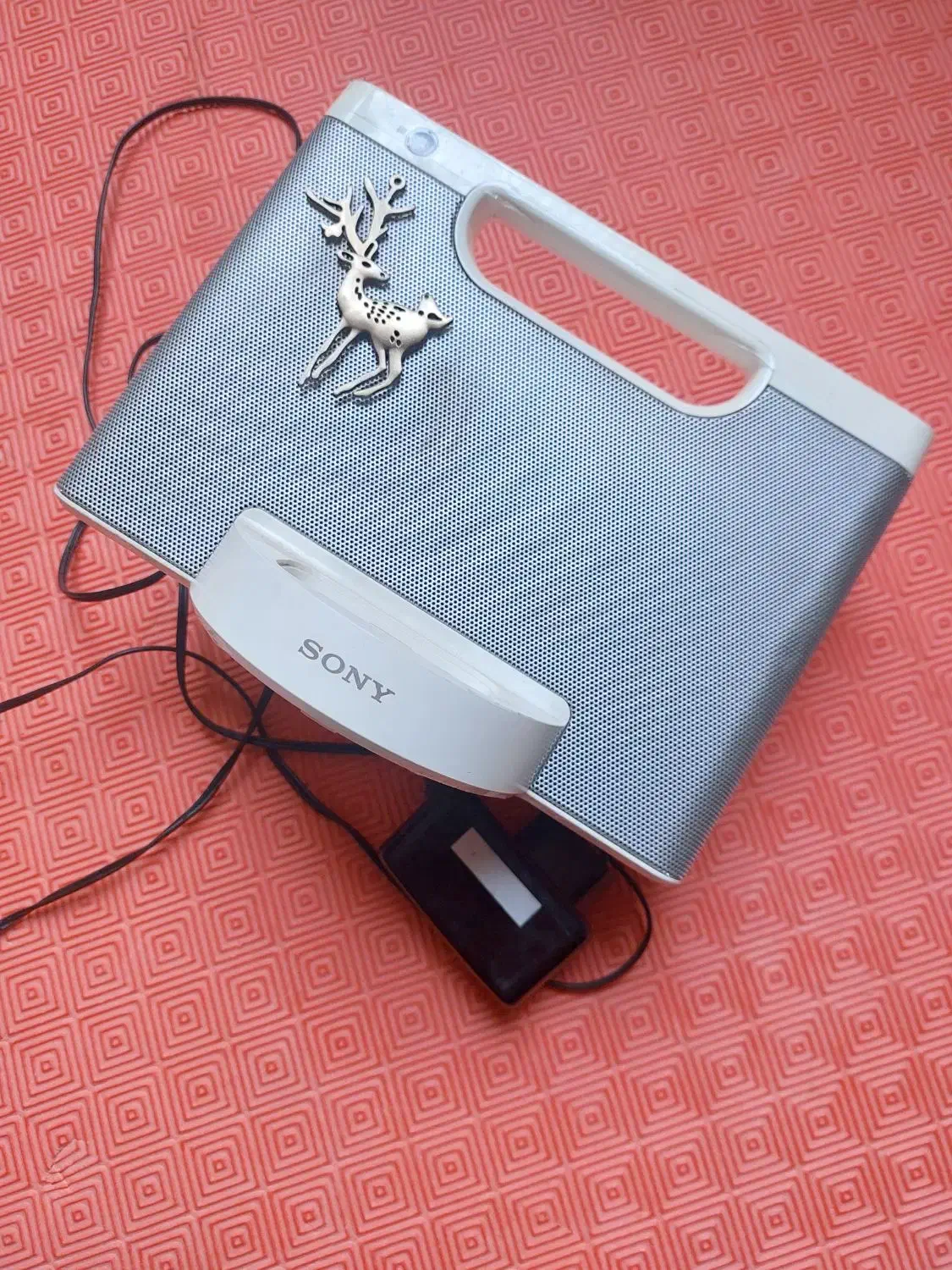 آیپاد به همراه اسپیکر|پخش‌کننده همراه|تهران, پونک|دیوار