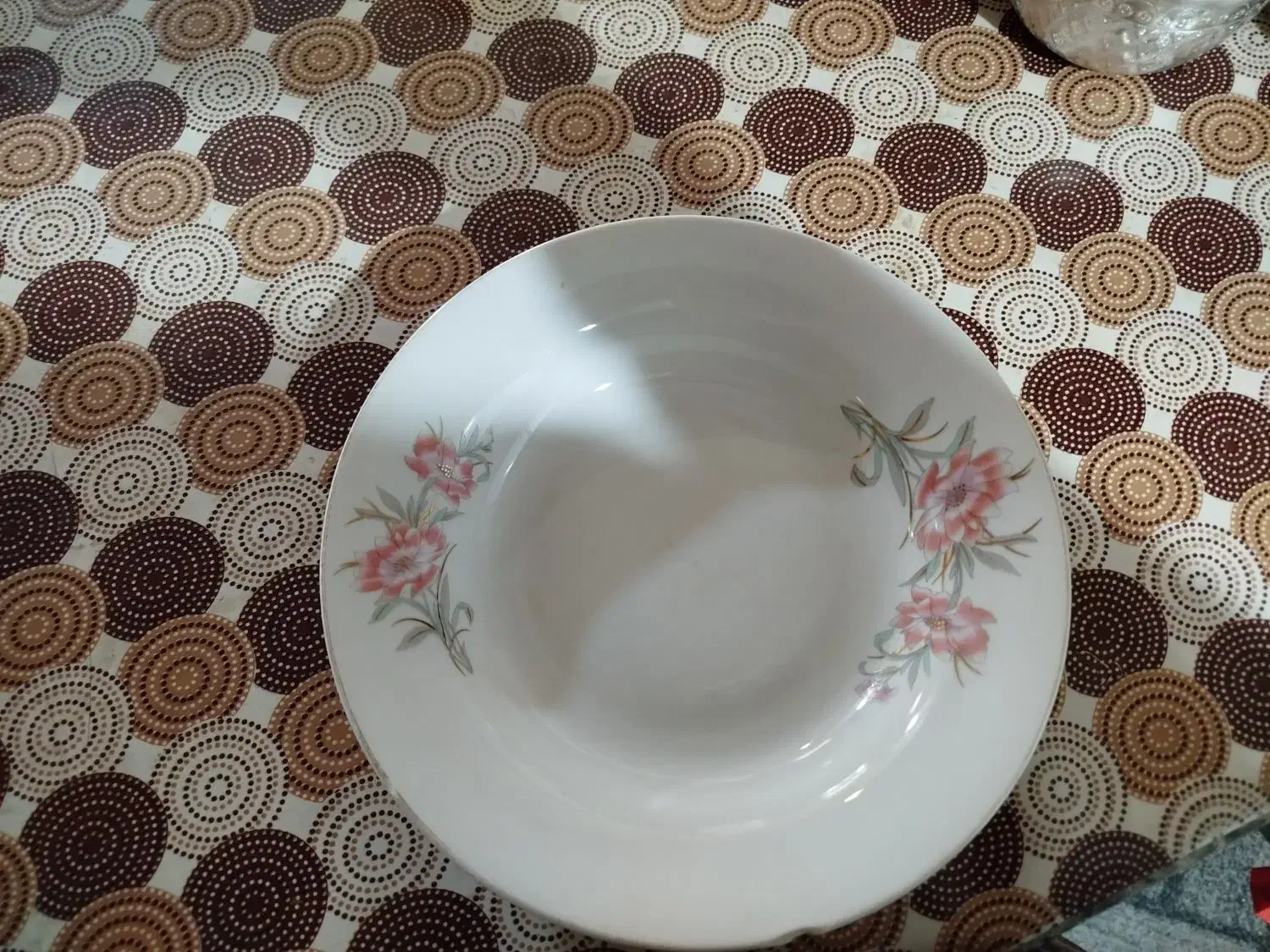 چینی قدیمی|ظروف سرو و پذیرایی|شیراز, گلشن|دیوار