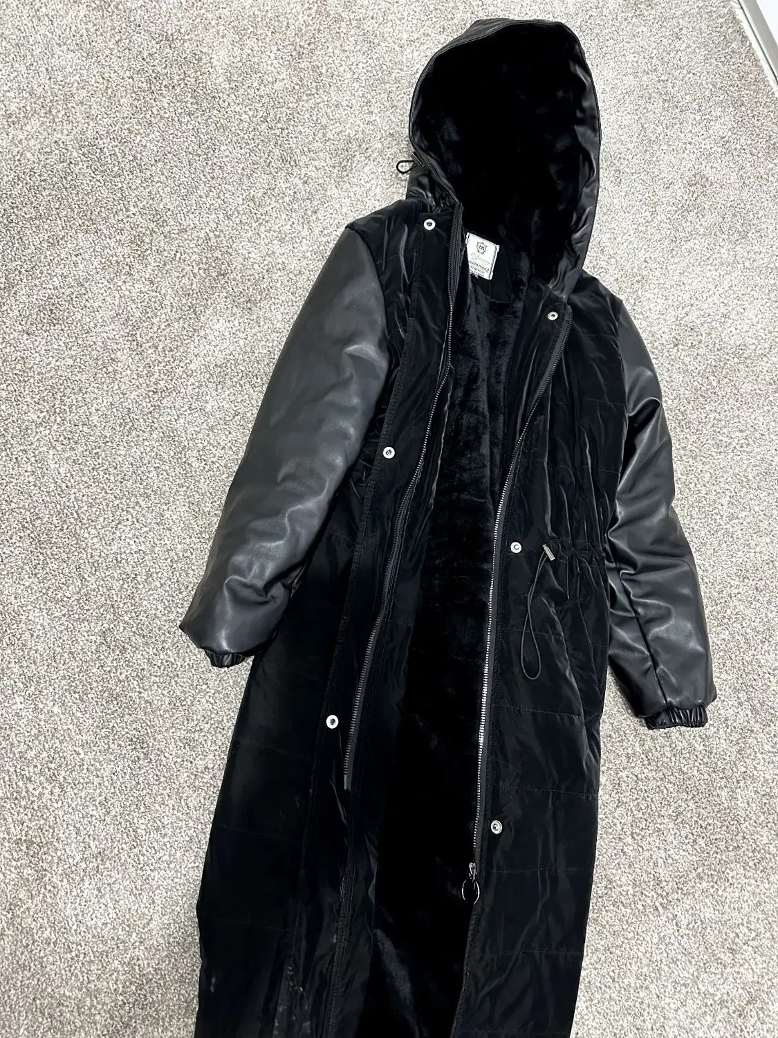 پالتو چرم|لباس|هشترود, |دیوار