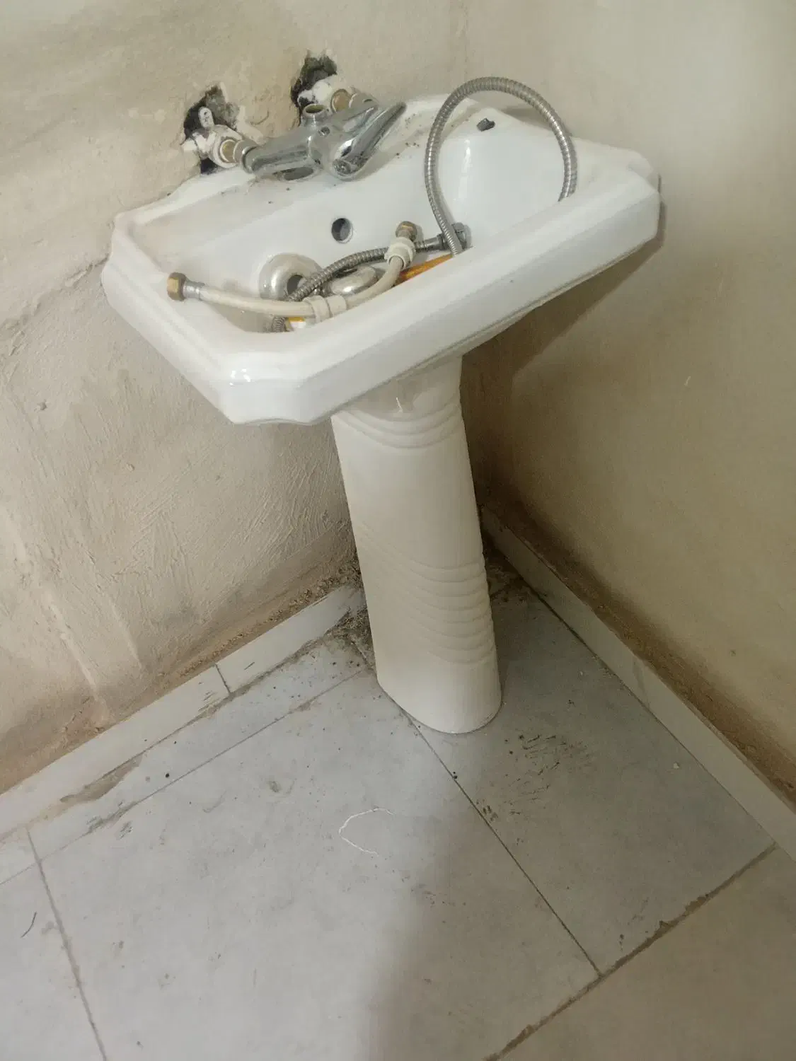 روشویی|لوازم سرویس بهداشتی|بروجرد, |دیوار