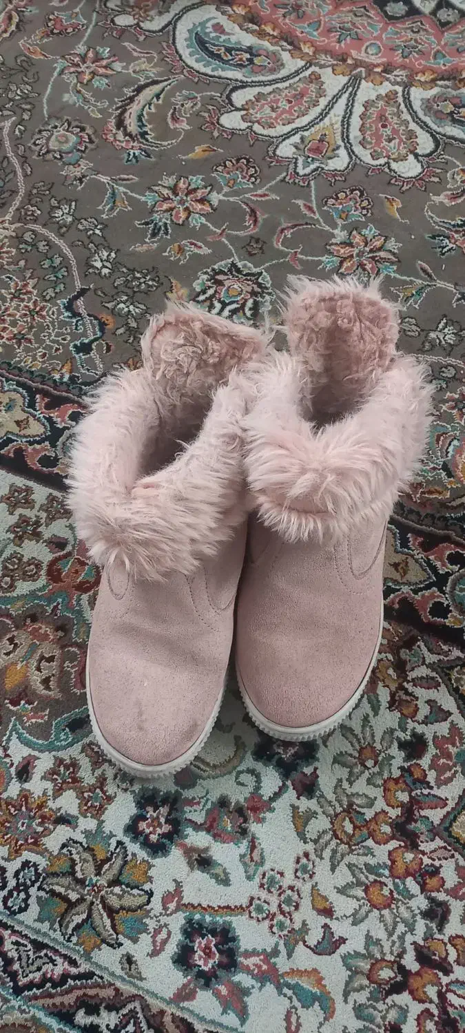 نیم پوت مخملی دخترانه|کفش و لباس بچه|قم, شاه سید علی|دیوار