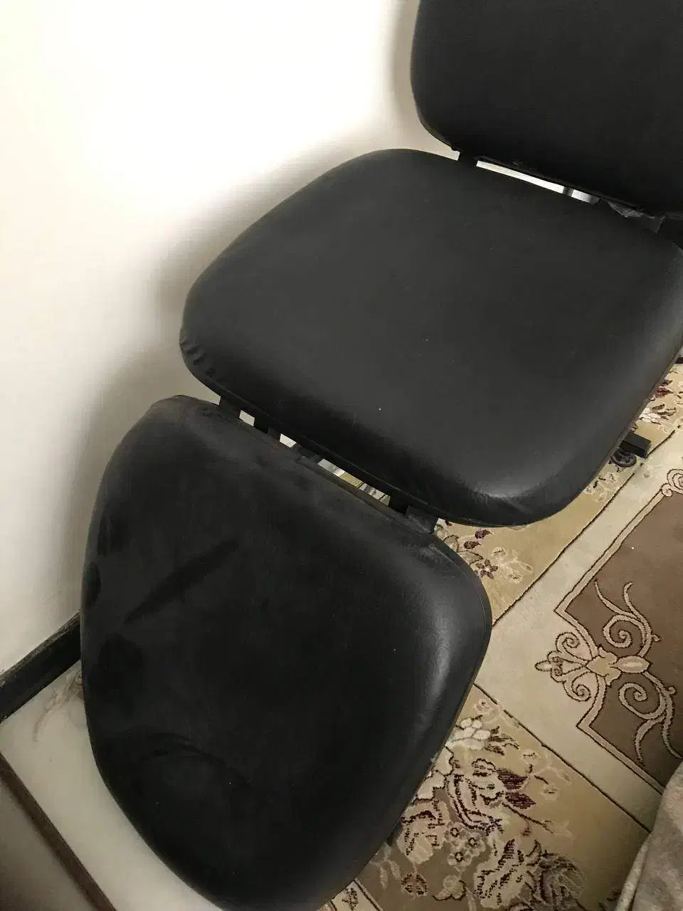 تخت آرایشگاه|آرایشگاه و سالنهای زیبایی|پردیس, فاز ۵|دیوار