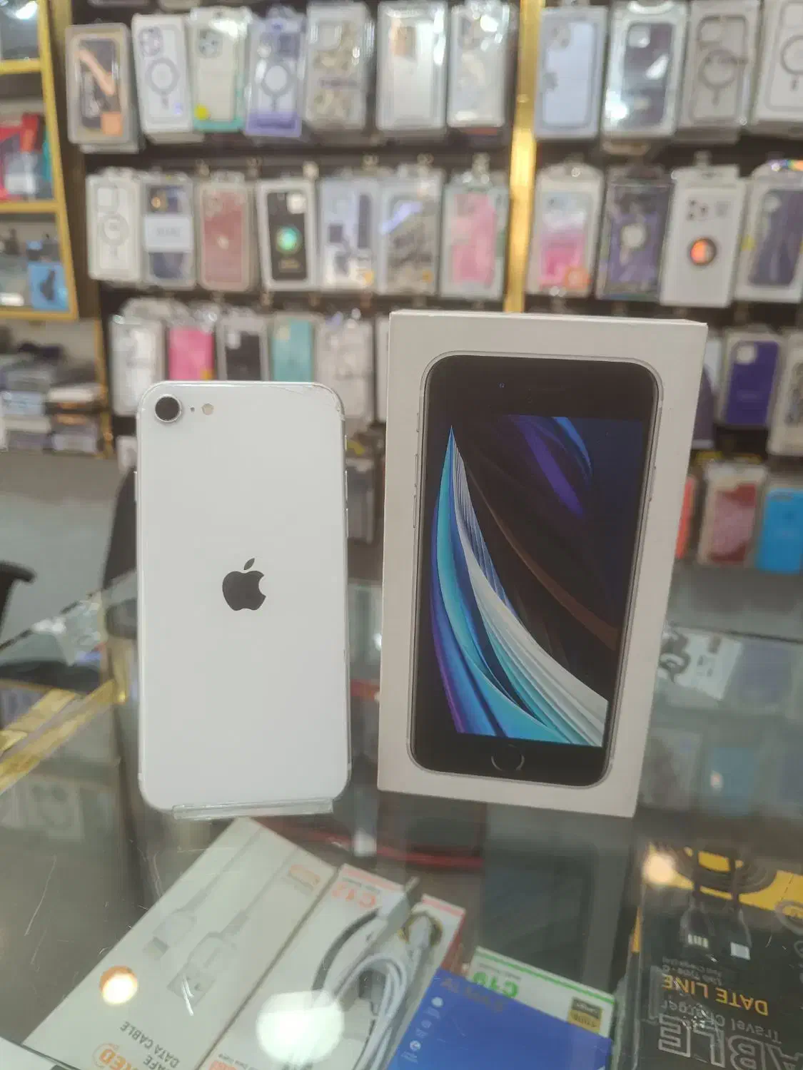 iphone SE 2020 128 پلمپ و بازنشده..سلامت|موبایل|کرج, حسینآباد|دیوار