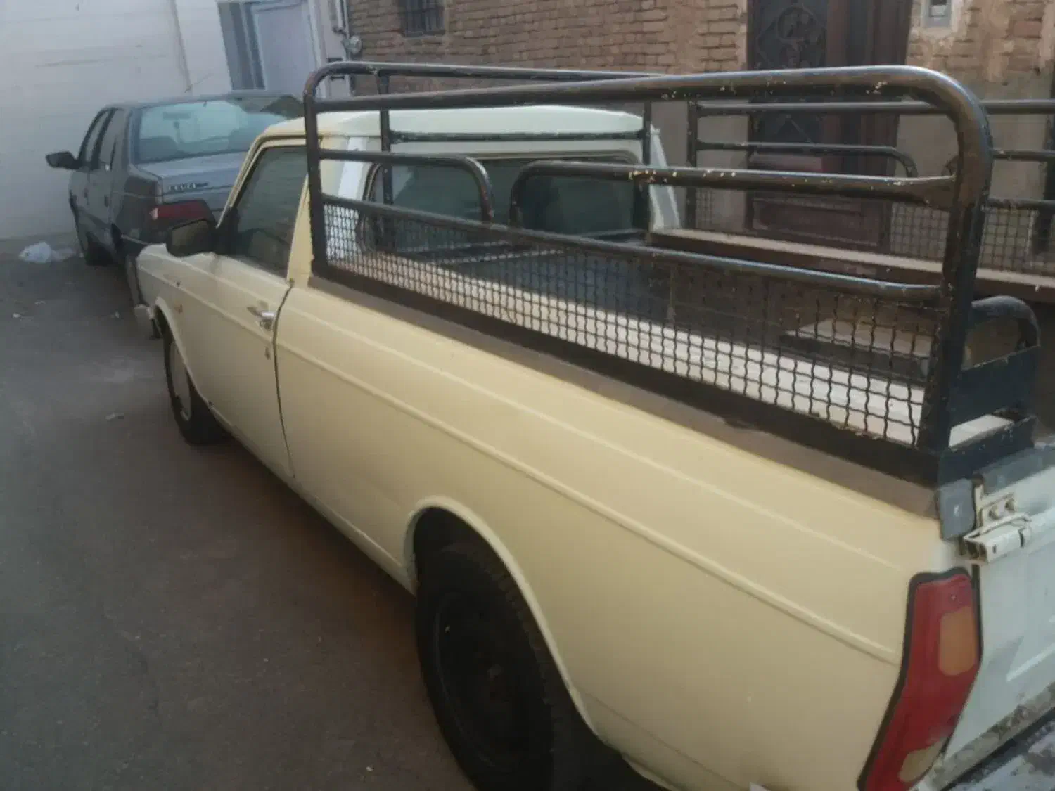 وانت پیکان ۹۳|خودرو سواری و وانت|سبزوار, شرق کال عیدگاه|دیوار